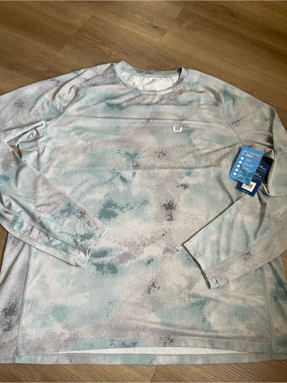 Huk Men's Long Sleeve Performance Shirt in Light Blue and Gray Camo